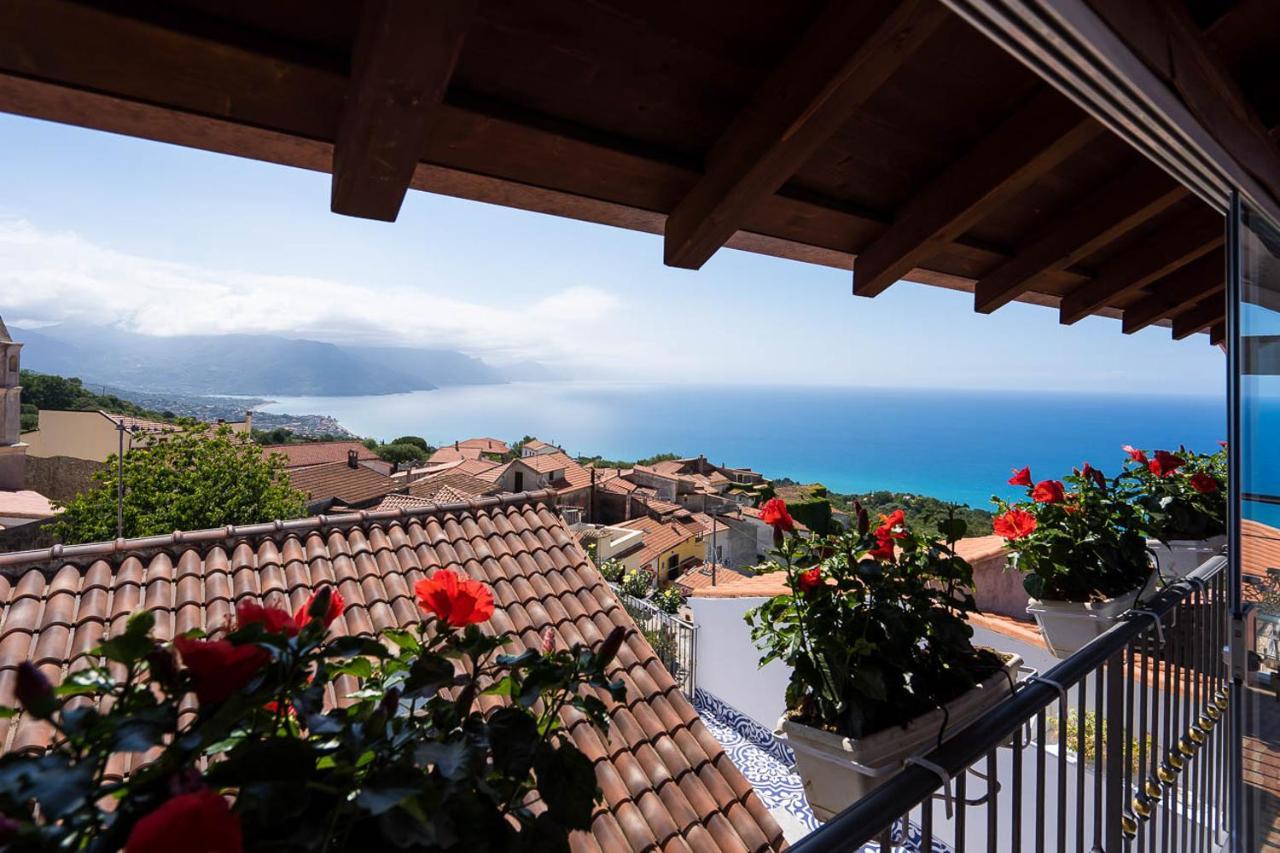 Ispani Inn Resort Ngoại thất bức ảnh