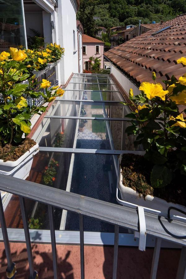Ispani Inn Resort Ngoại thất bức ảnh
